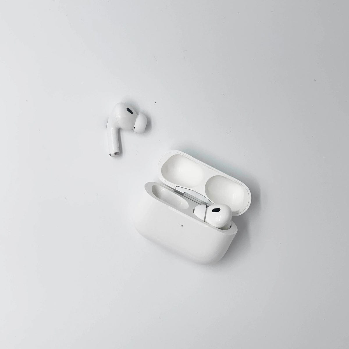🎧 Premium Wireless Earbuds – Crystal Clear Sound & All-Day Comfort