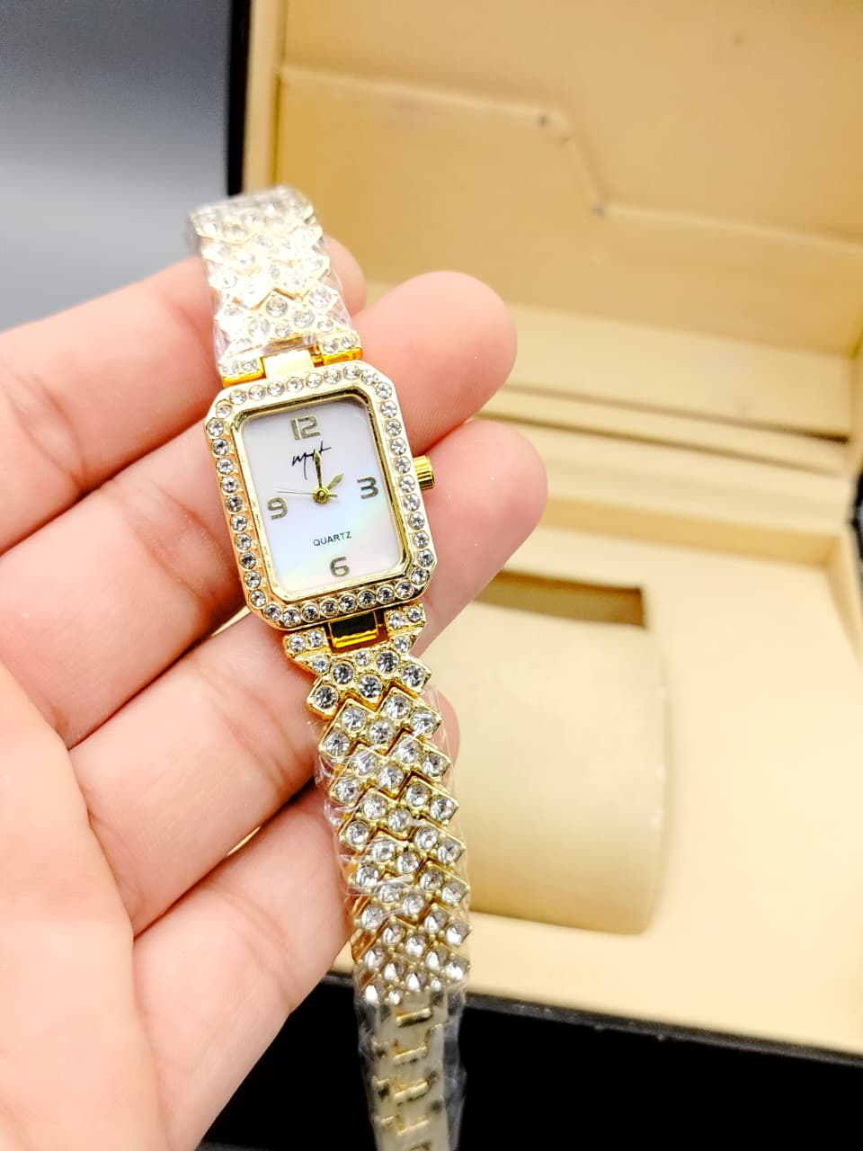 Premium ladies watch
