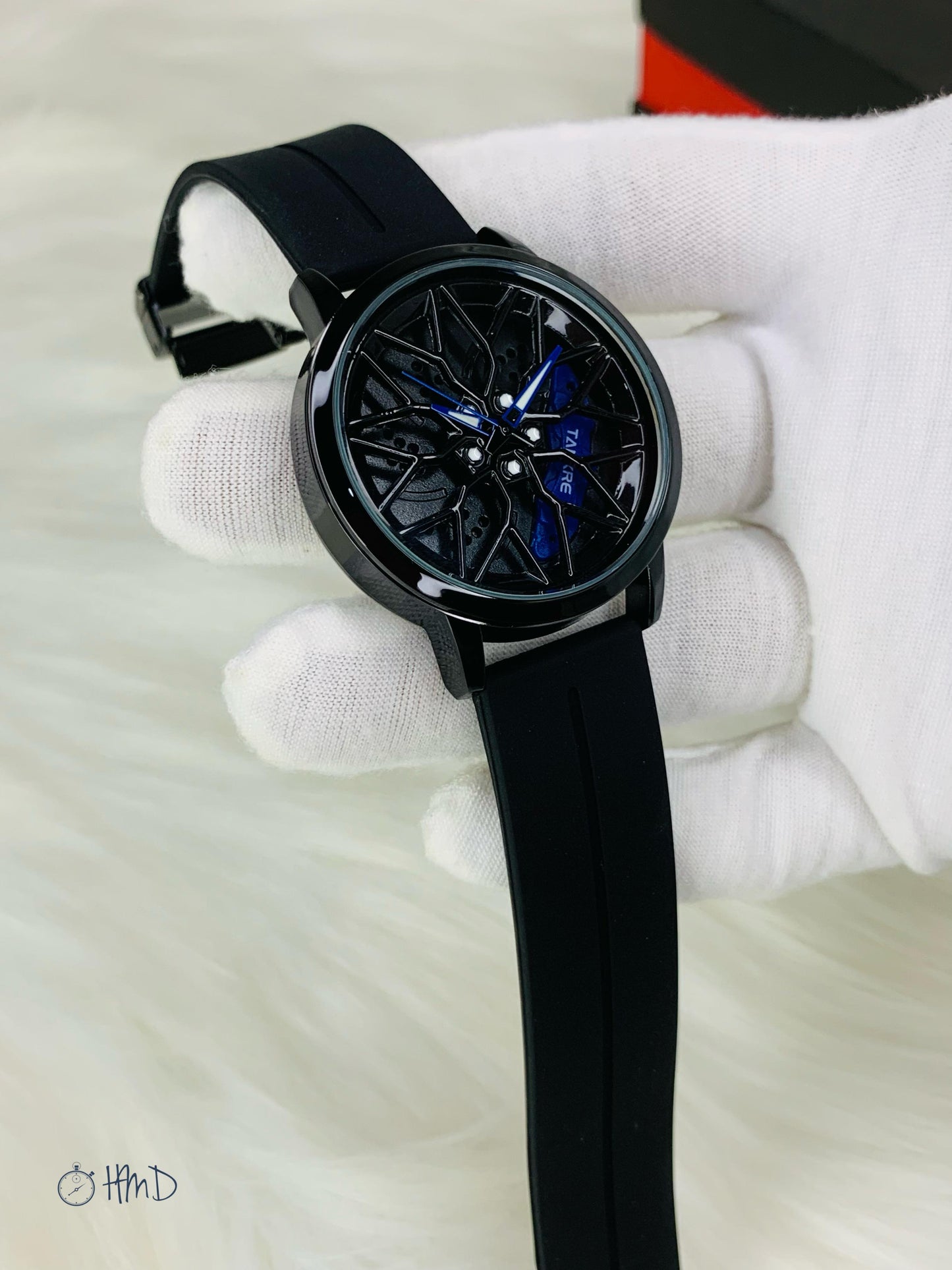 🔄 Rotating Dial Watch – Bold, Trendy & Built to Stand Out