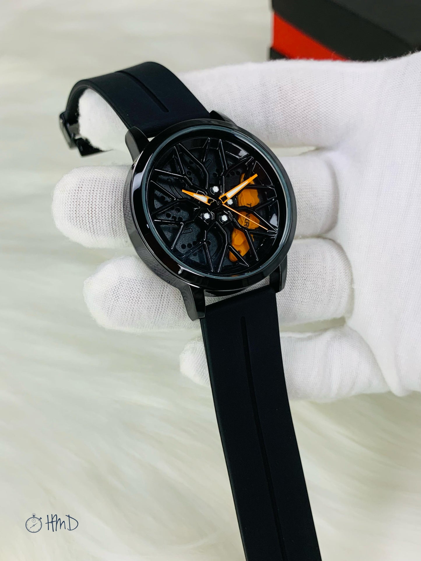 🔄 Rotating Dial Watch – Bold, Trendy & Built to Stand Out